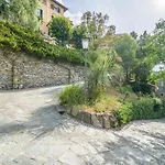 Alloro Iii Apartment